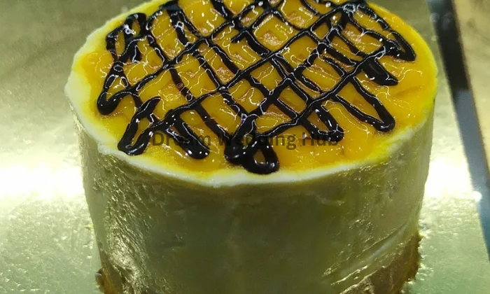 Golden Slice Cake Cafe